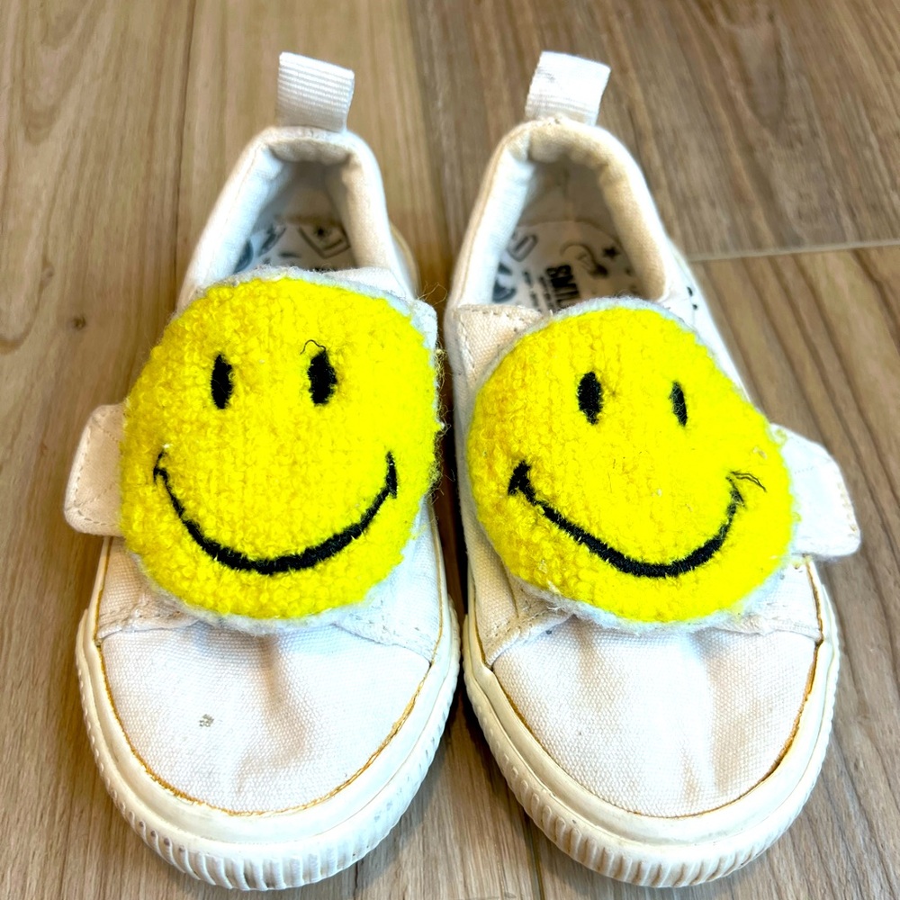 Zara Kids Smiley Face Canvas Toddler Baby Shoes